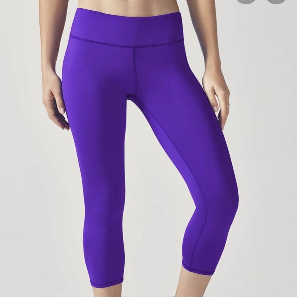 Fabletics cropped leggings